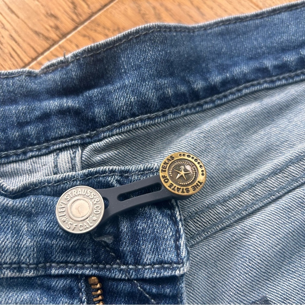 Levi's 513™ Slim Straight jeans. - Picture 4 of 15